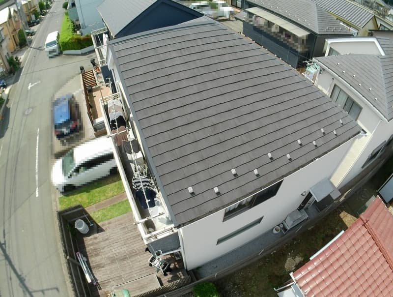 高所撮影で屋根を撮影